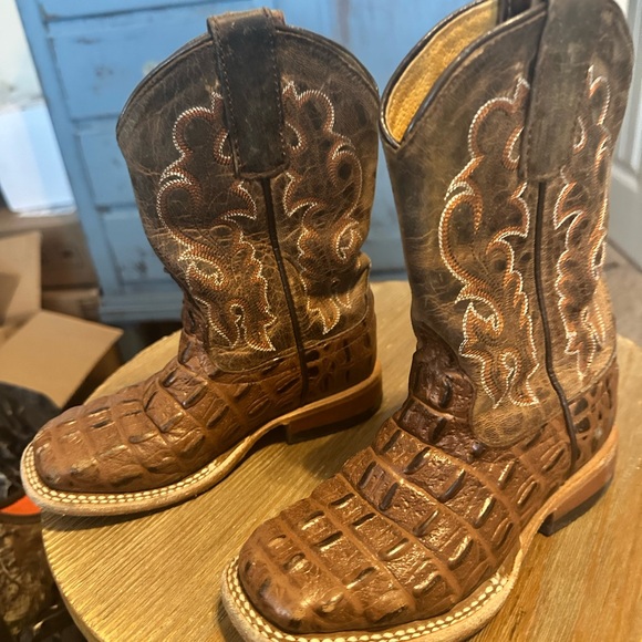 Brown Kids Cowboy Boots - Picture 4 of 8